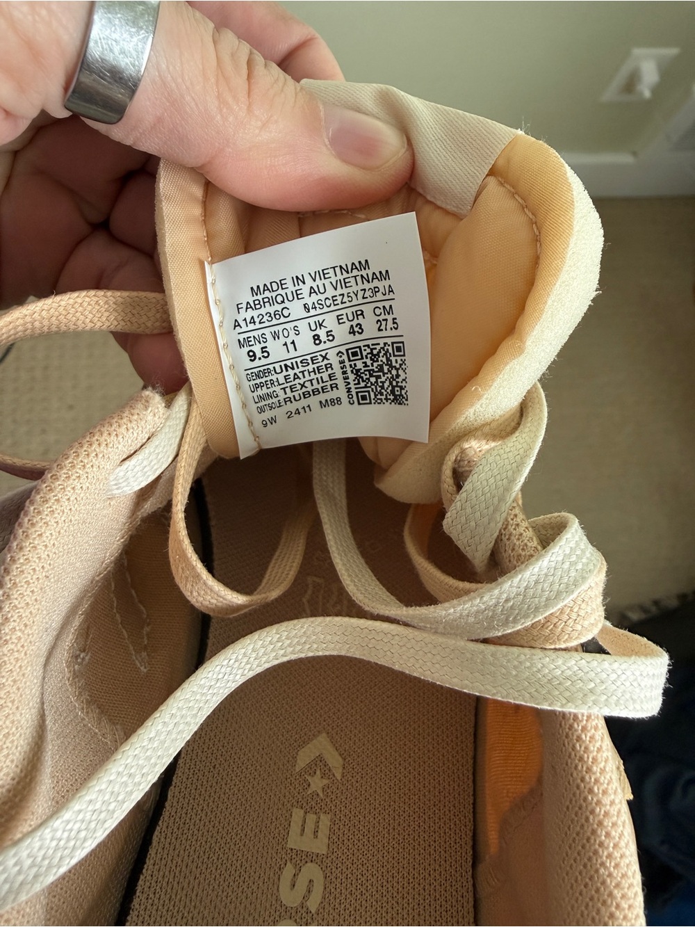 NIB Converse Run Star Low Top Sneakers - Beige - Picture 5 of 6